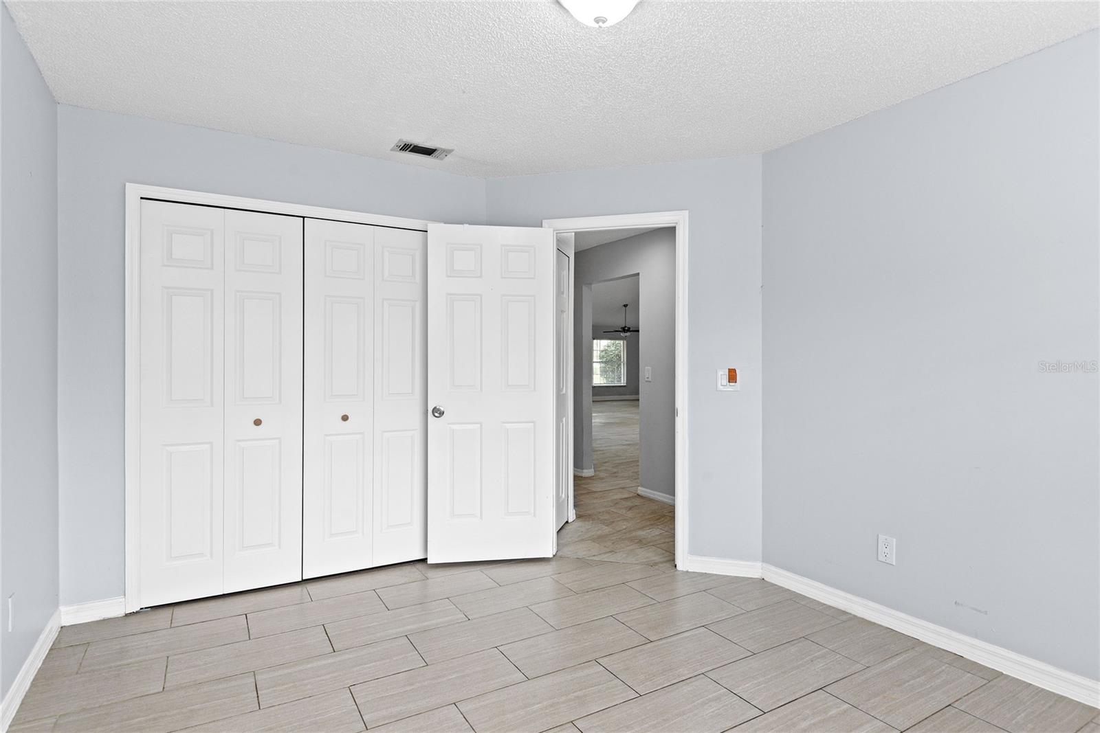 7644 Pointview Cir