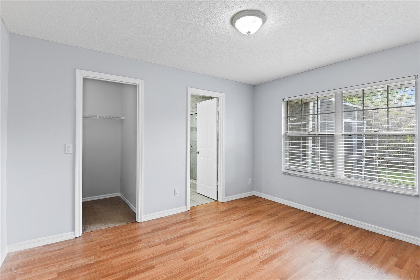 7644 Pointview Cir