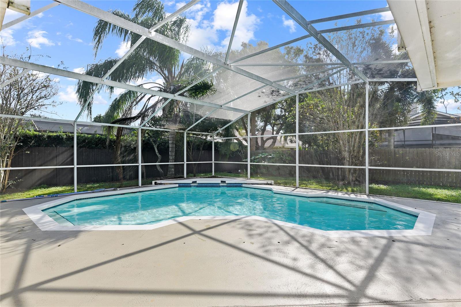 7644 Pointview Cir
