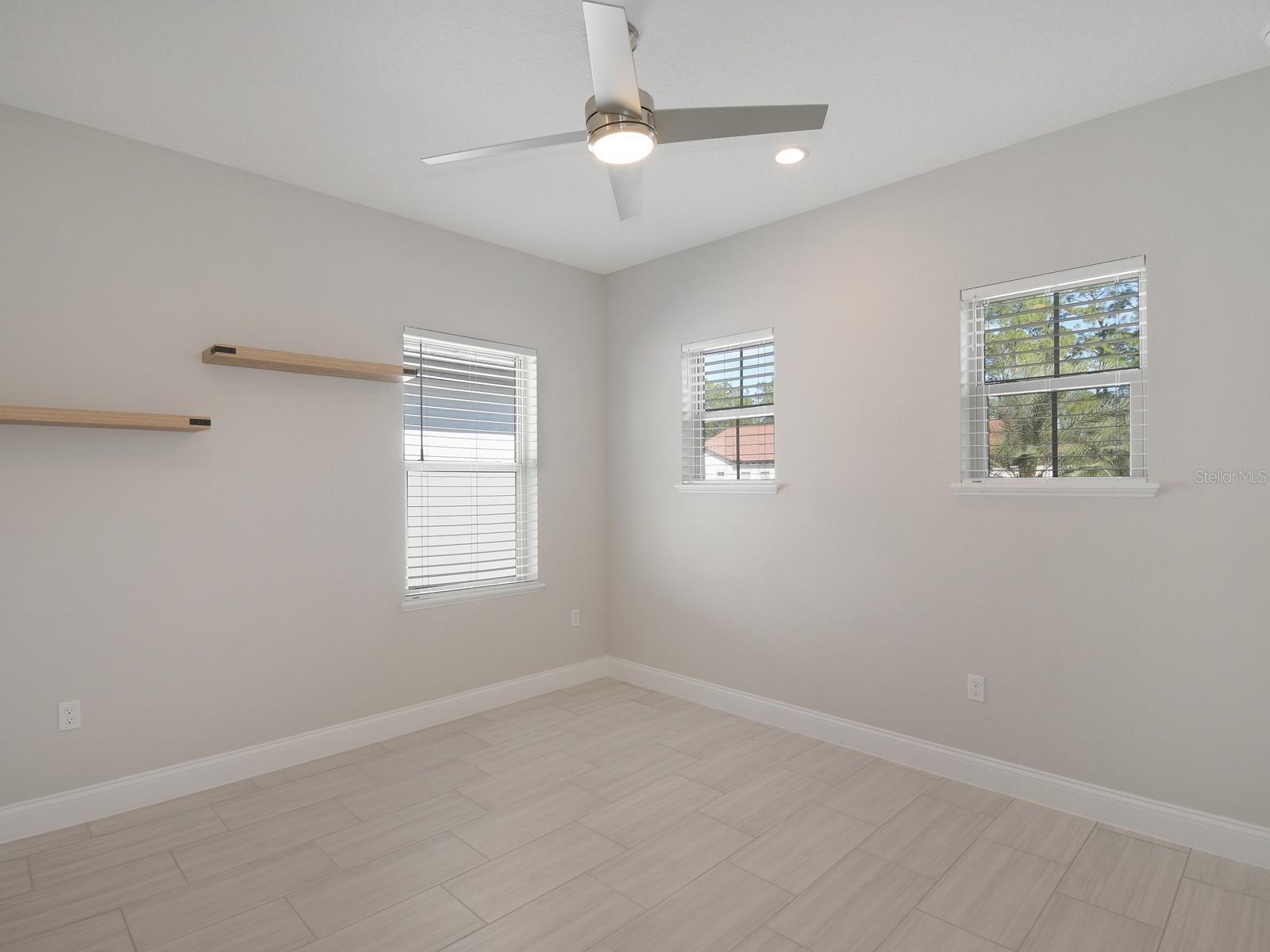 10158 Royal Island Ct