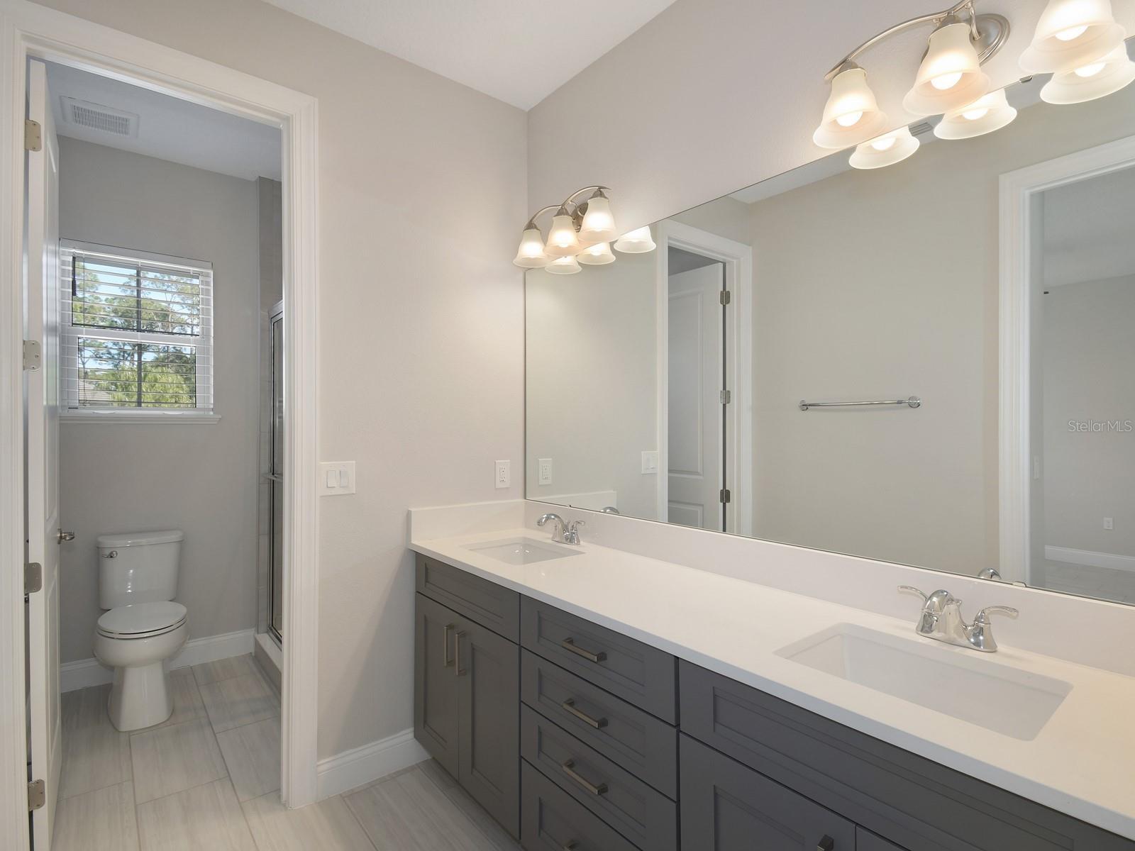 10158 Royal Island Ct