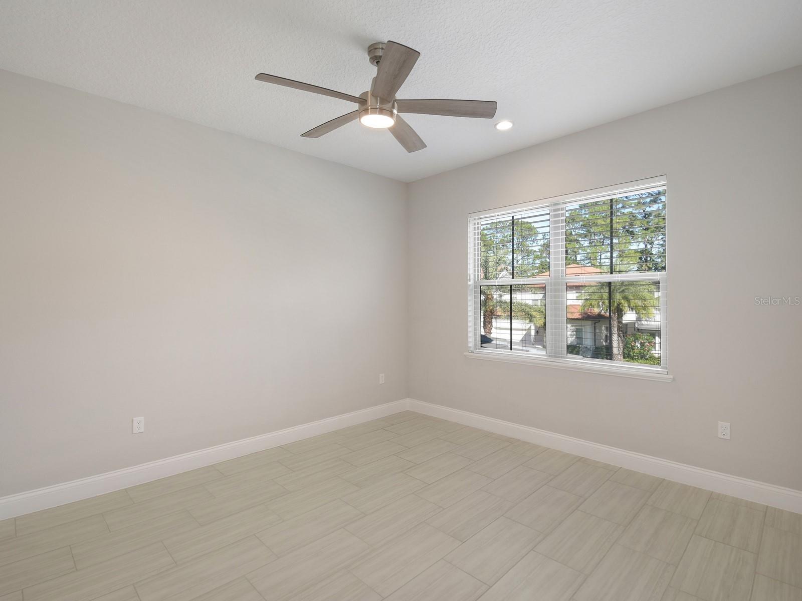 10158 Royal Island Ct