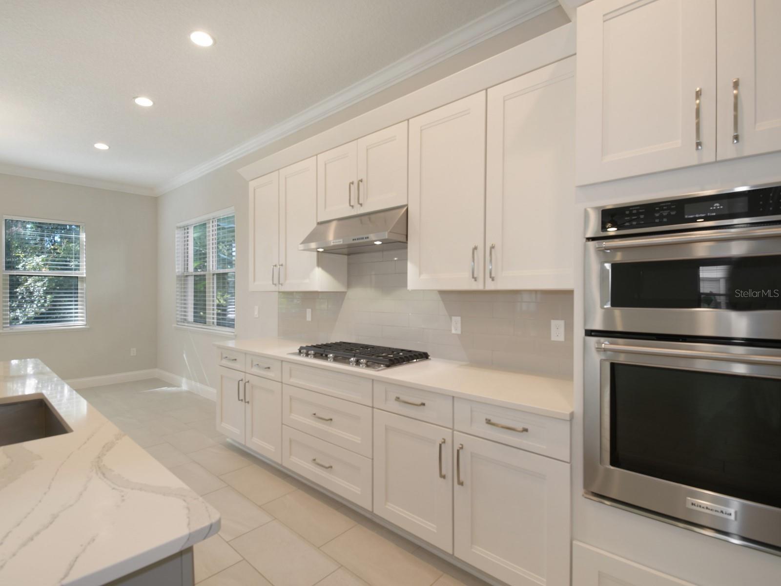 10158 Royal Island Ct