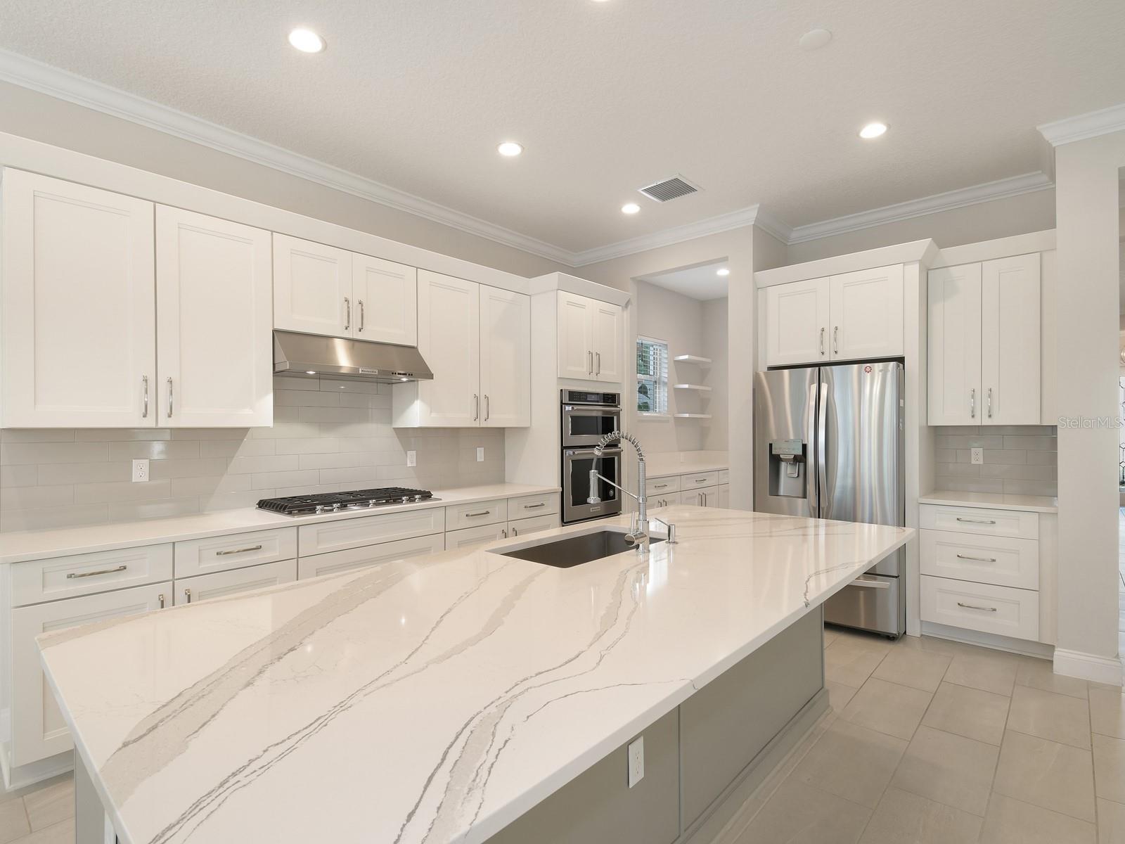 10158 Royal Island Ct