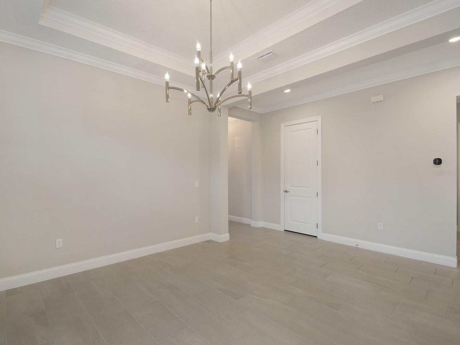 10158 Royal Island Ct