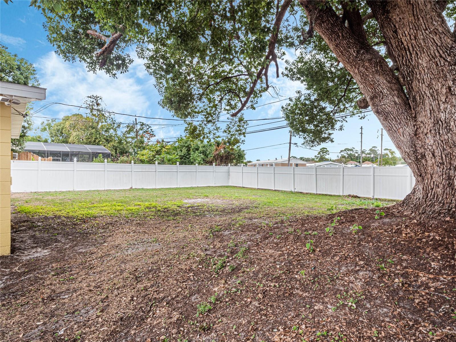 7805 Acadian Dr