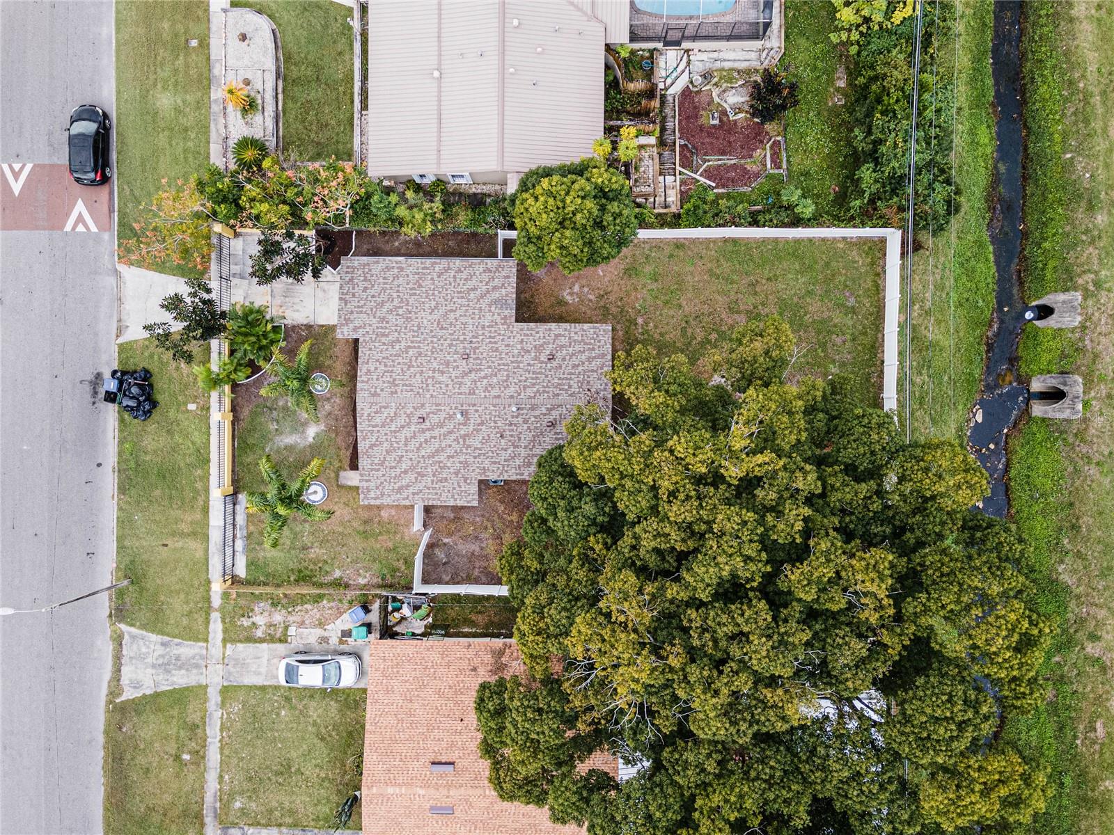 7805 Acadian Dr