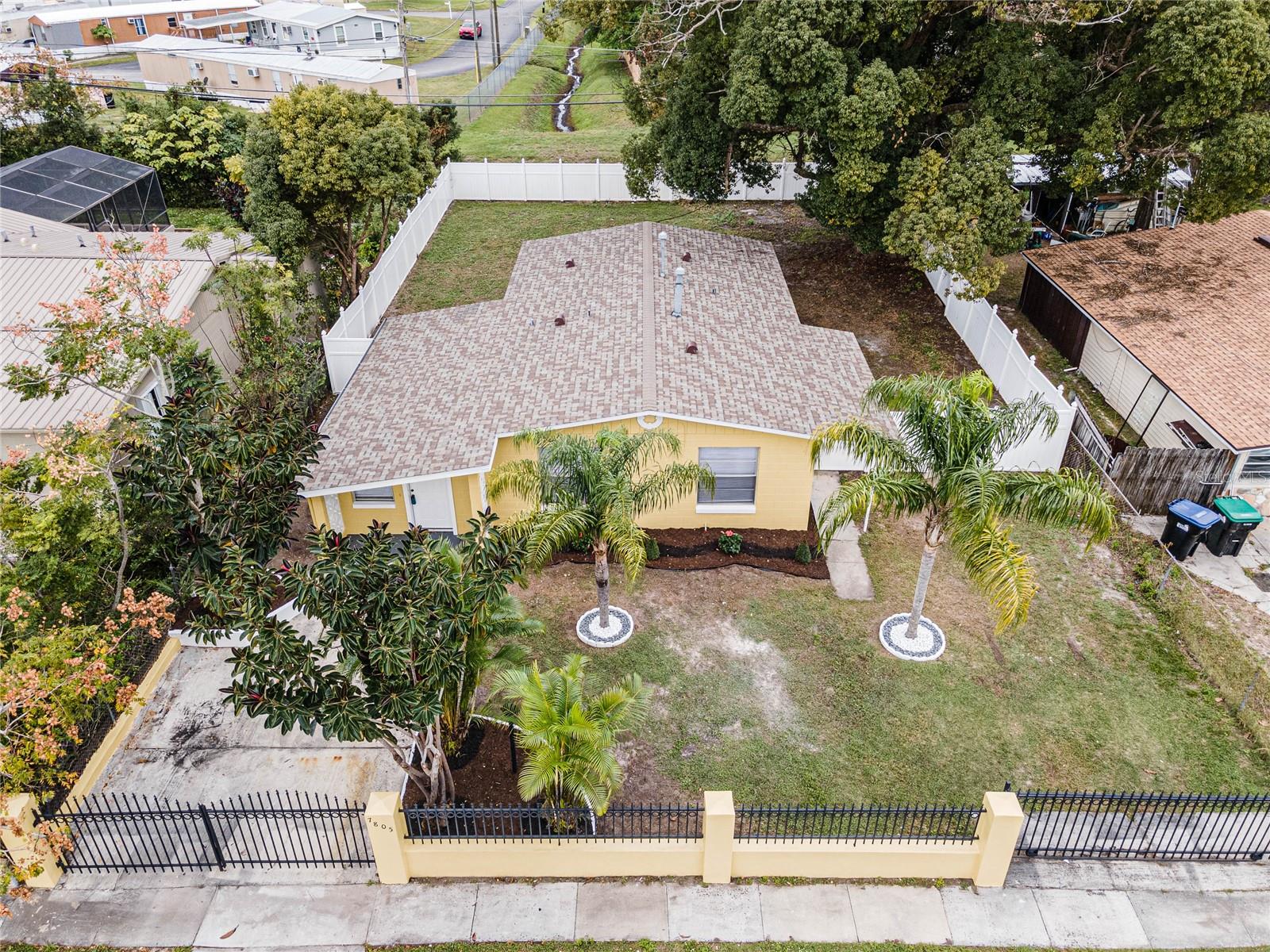 7805 Acadian Dr