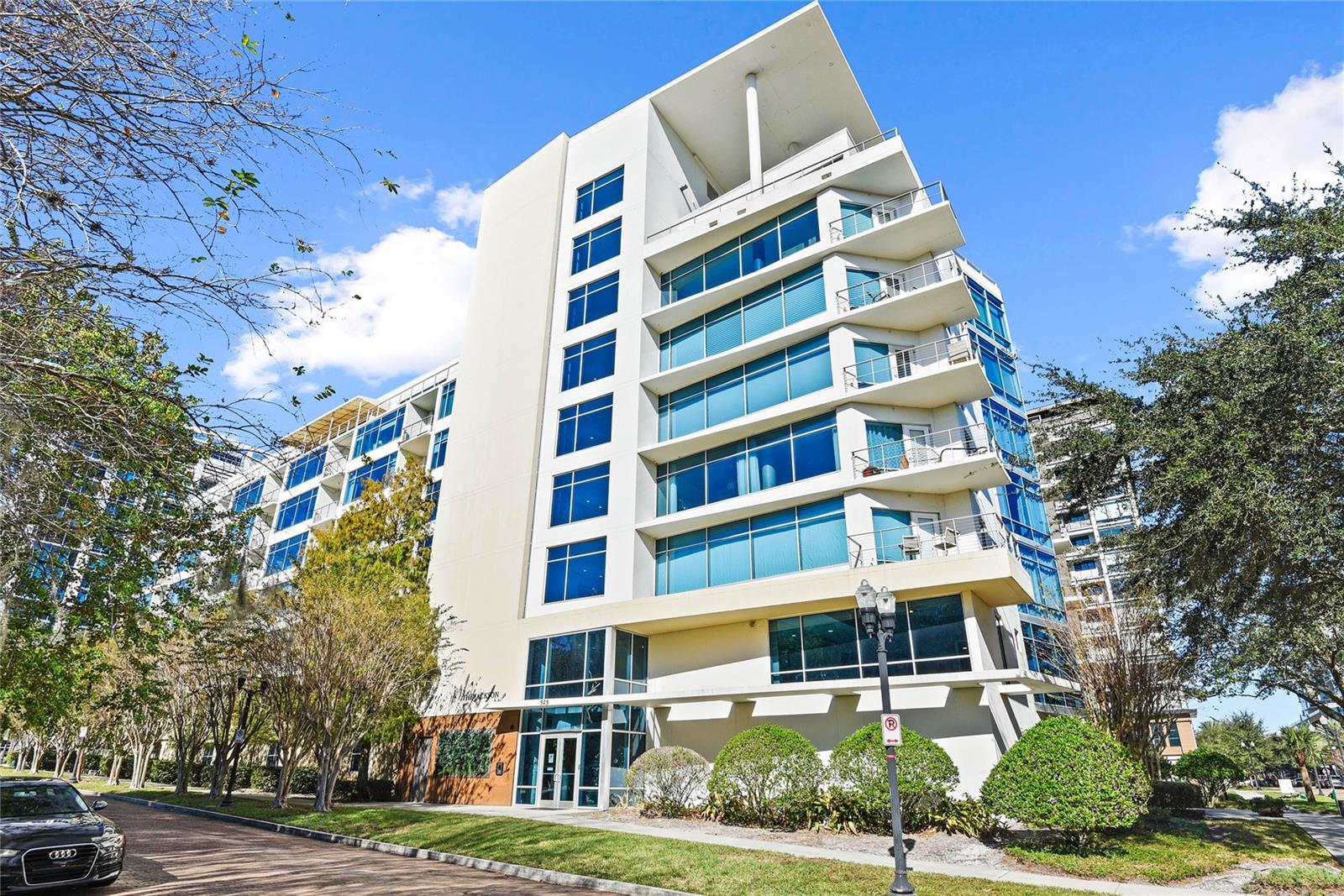 525 E Jackson St #506