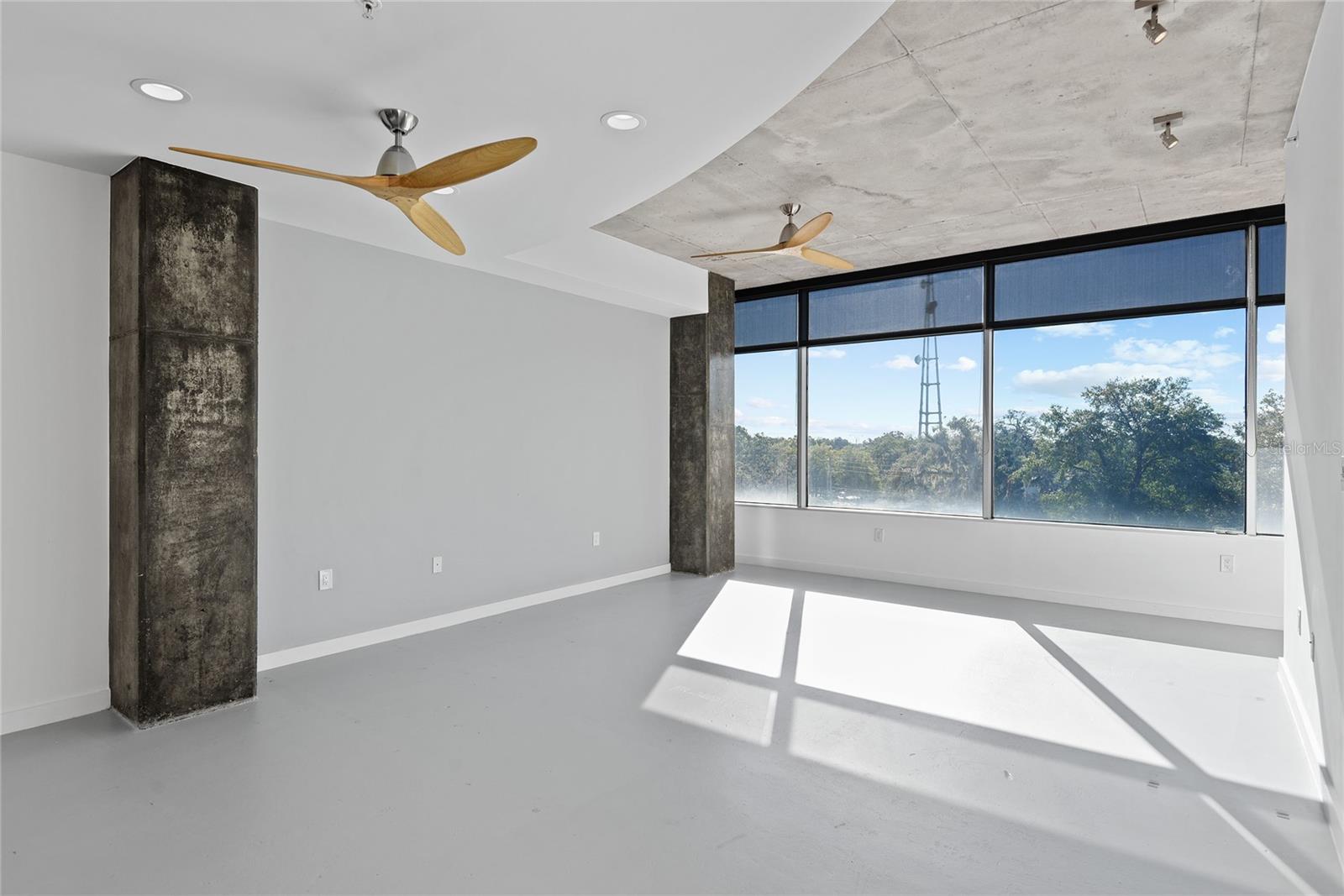 525 E Jackson St #506