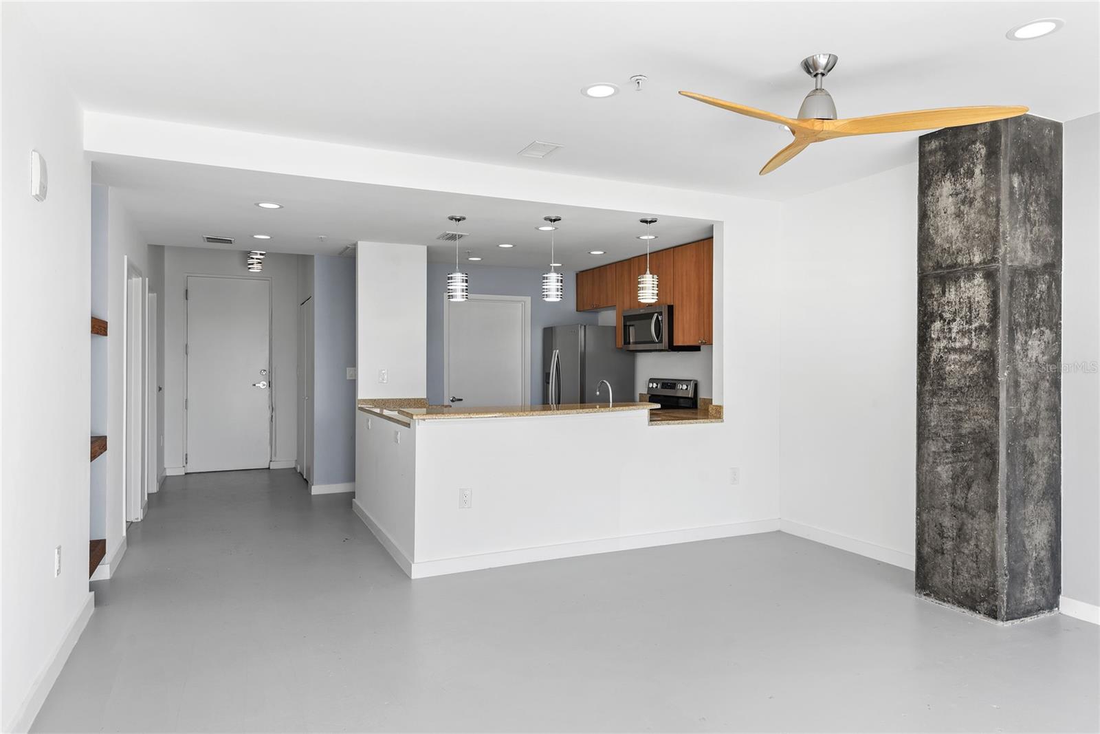 525 E Jackson St #506