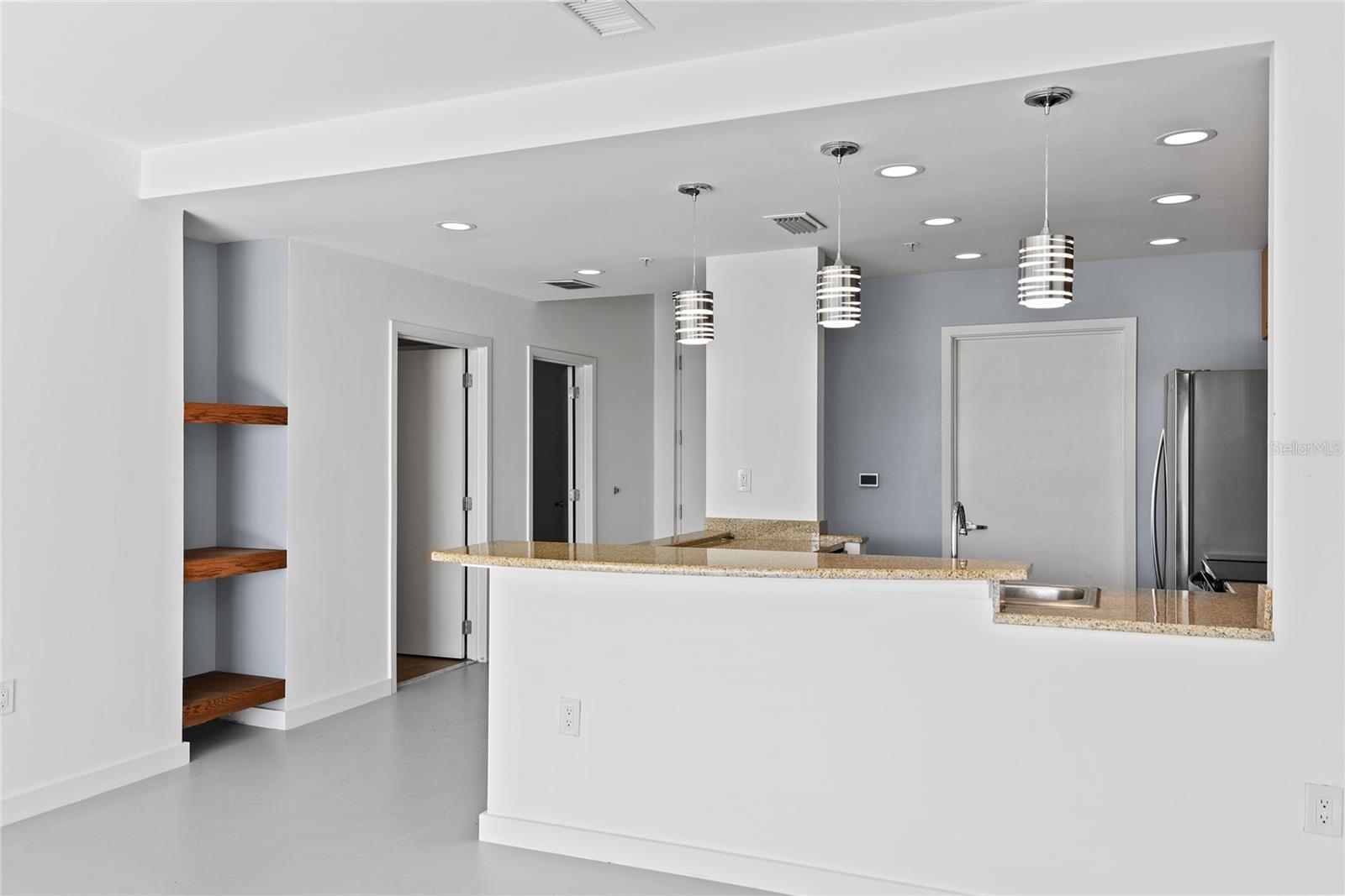 525 E Jackson St #506