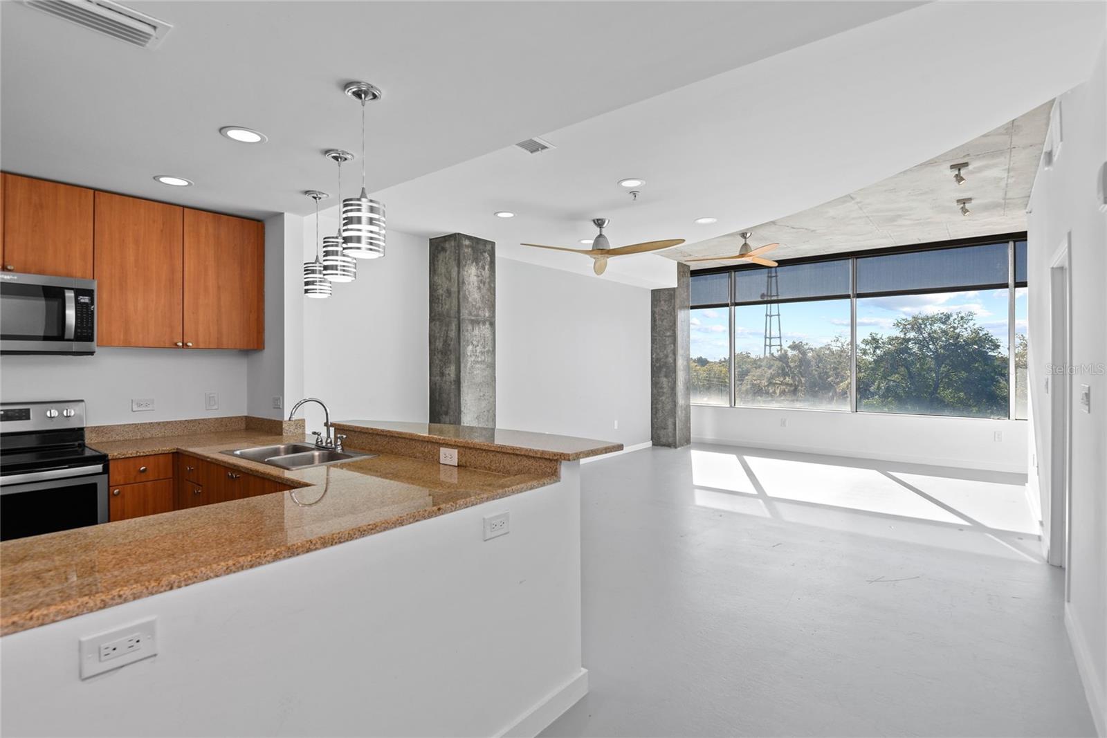 525 E Jackson St #506