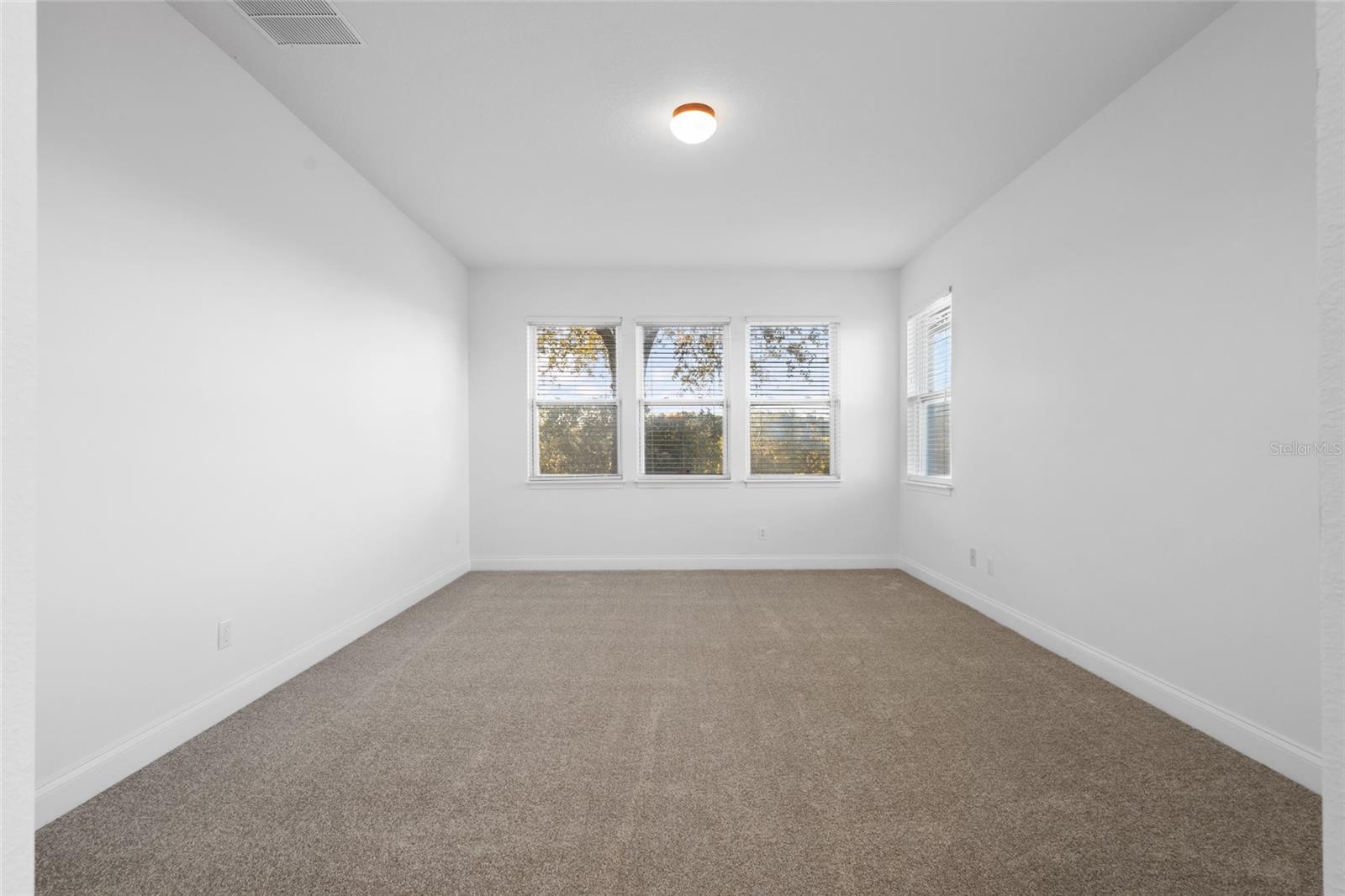 7212 Halton Ct