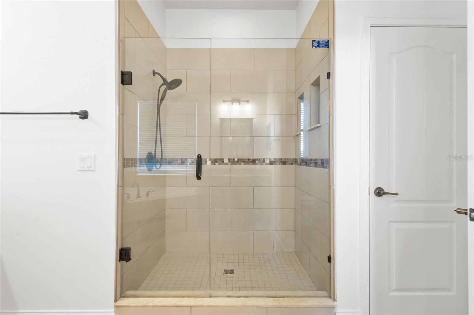 7212 Halton Ct