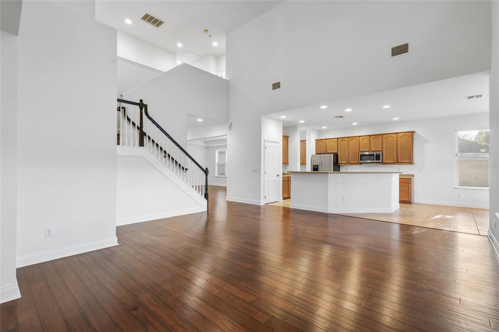7212 Halton Ct