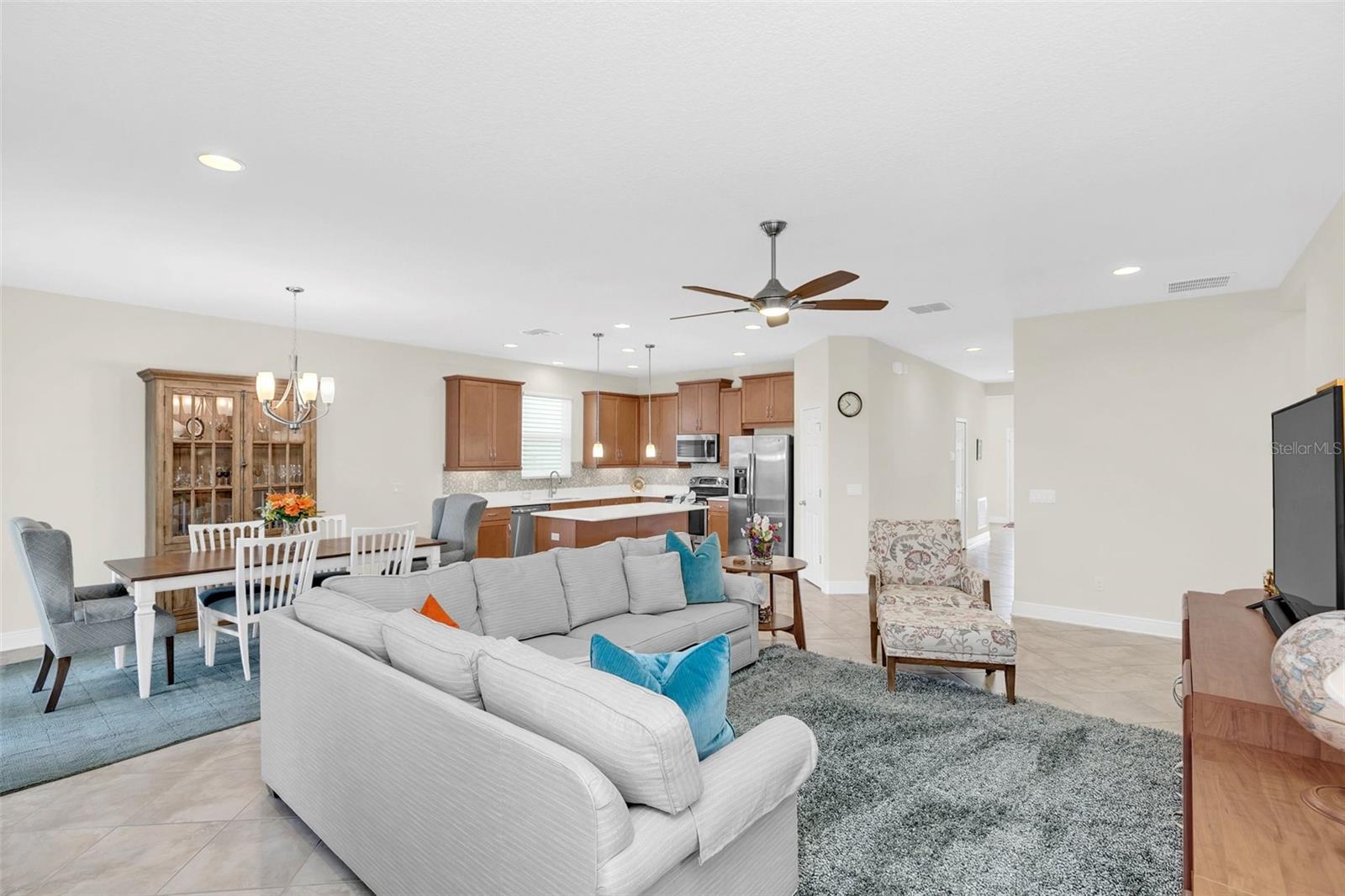 8097 Pleasant Pine Cir