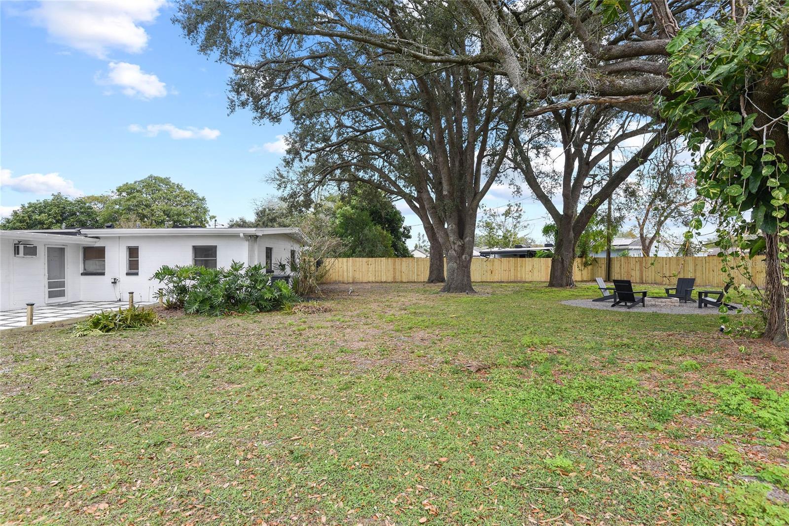 782 Carnation Dr