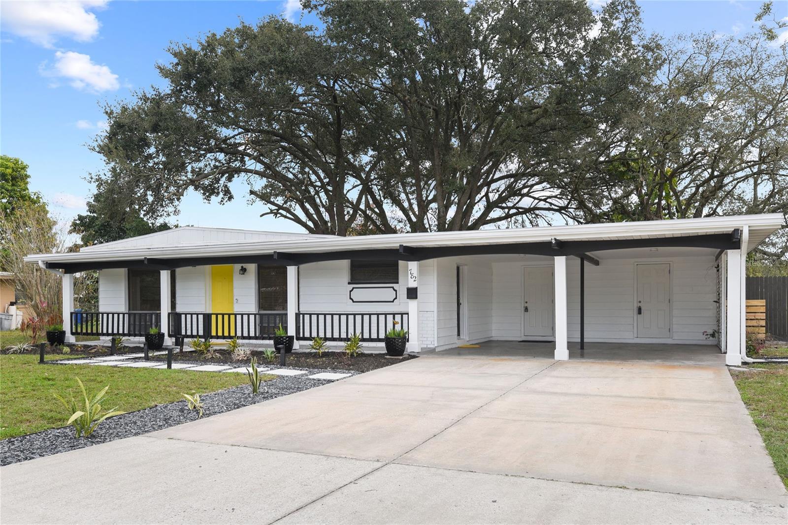 782 Carnation Dr