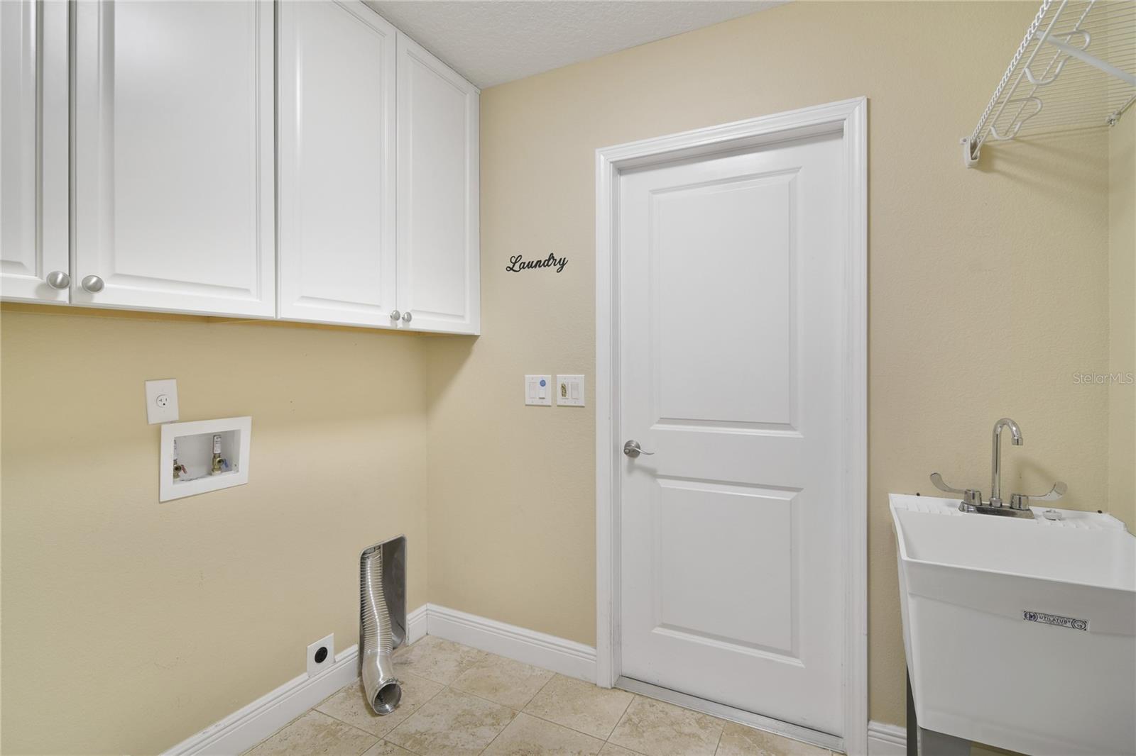 350 Ferdinand Dr