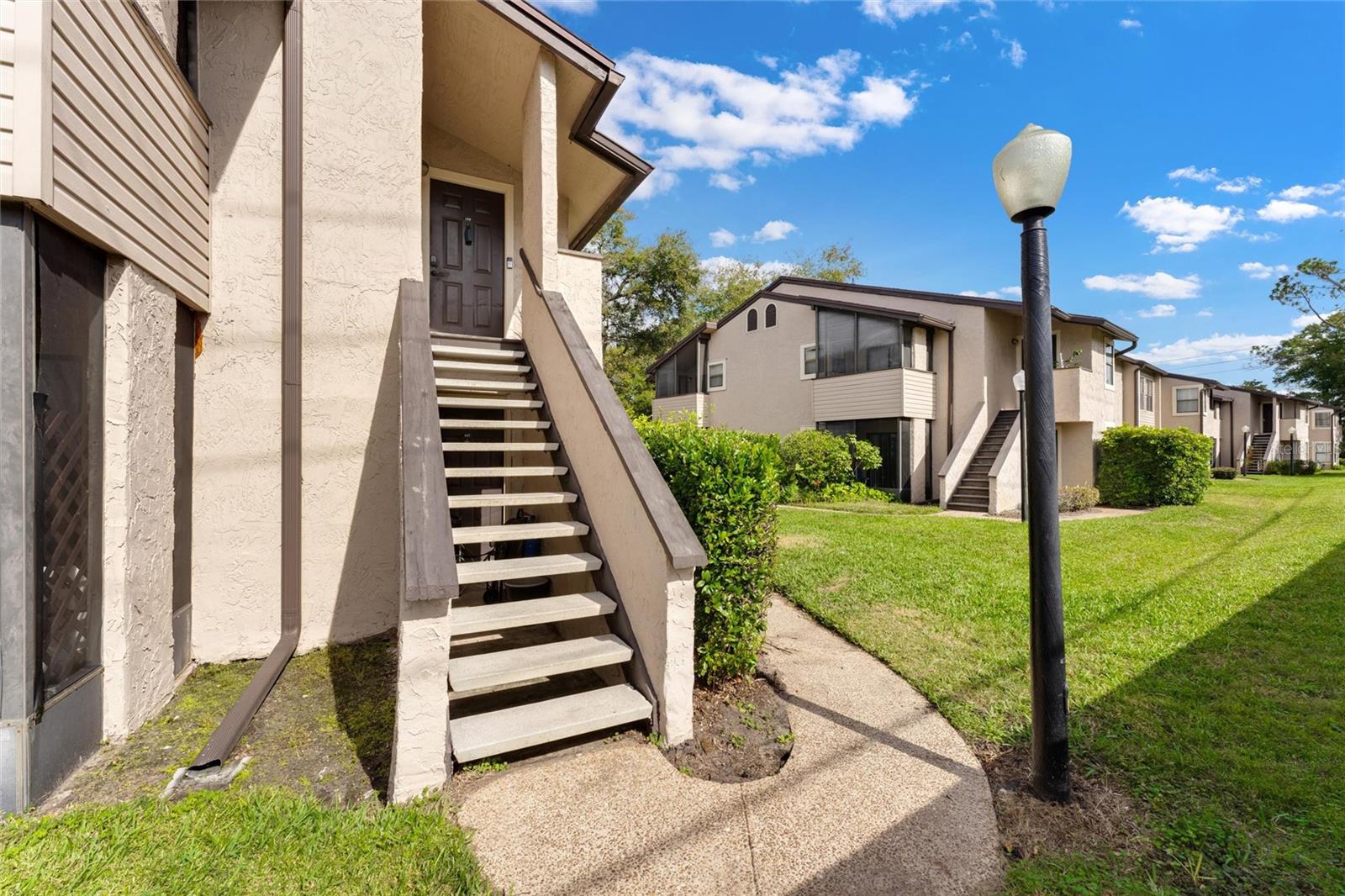 3032 Antique Oaks Cir #148