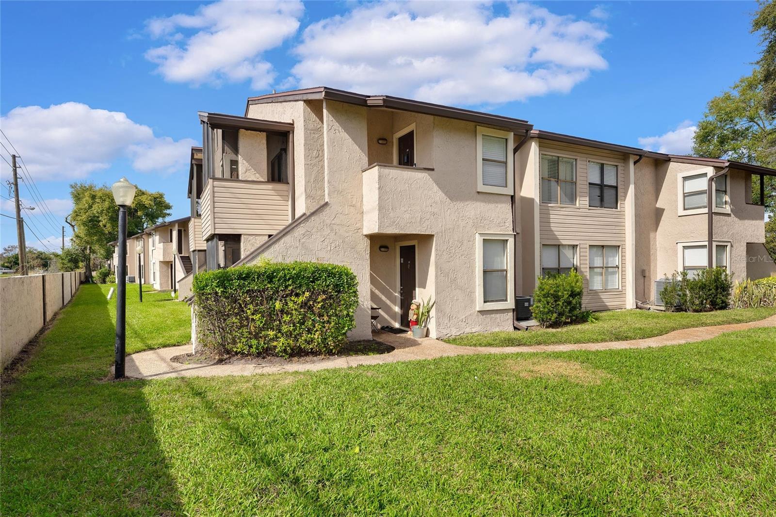 3032 Antique Oaks Cir #148