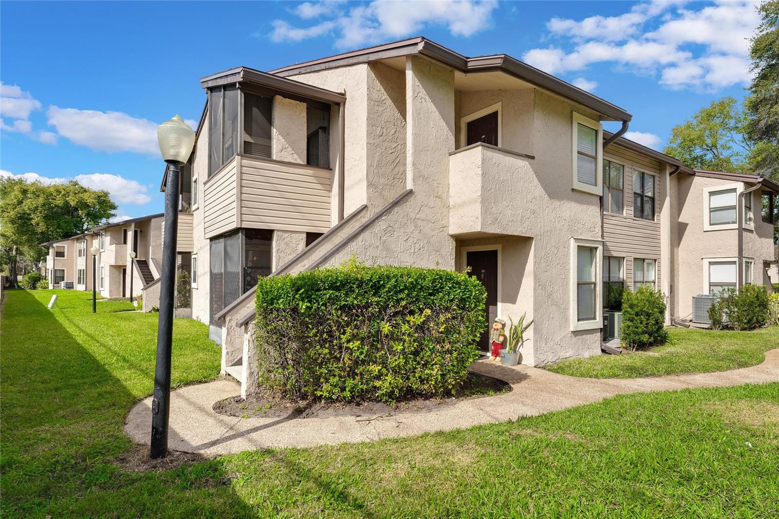 3032 Antique Oaks Cir #148