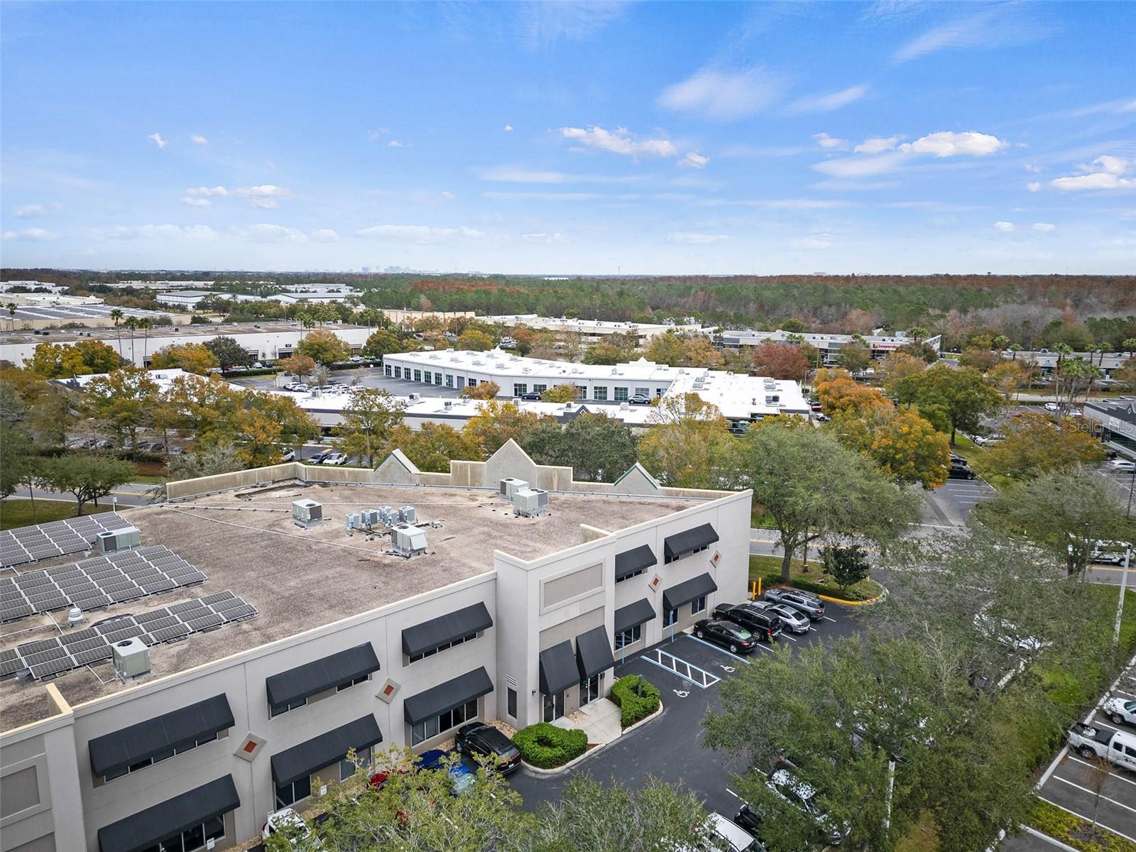 7802 Kingspointe Pkwy #202