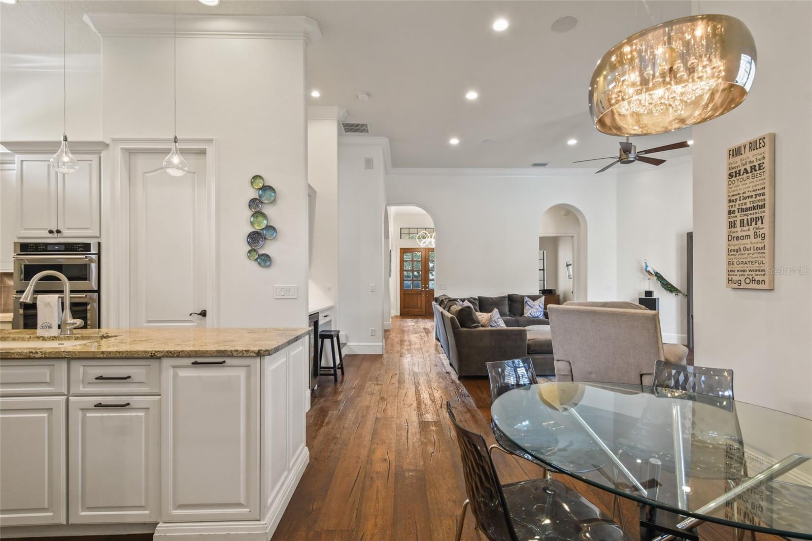 1729 Elizabeths Walk