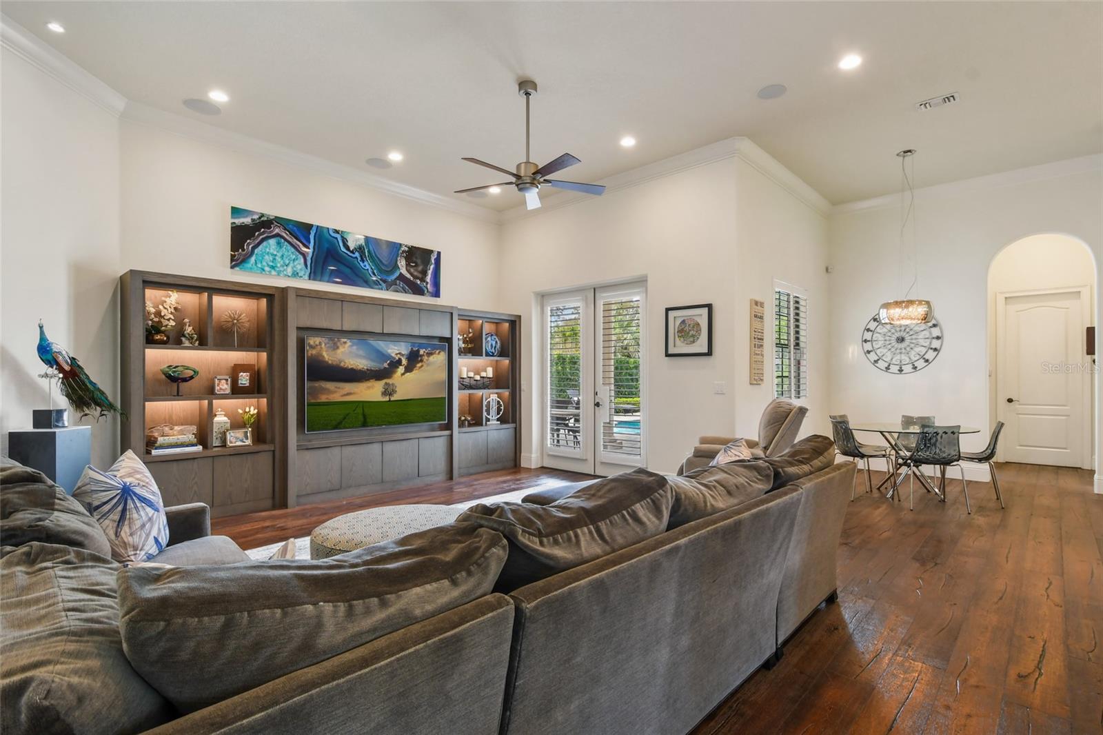 1729 Elizabeths Walk