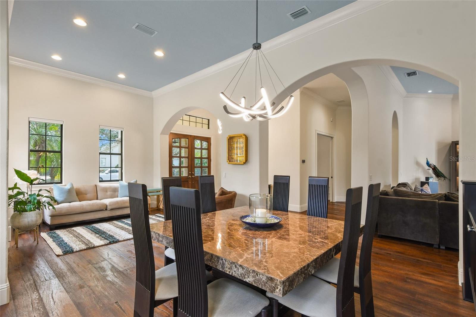 1729 Elizabeths Walk