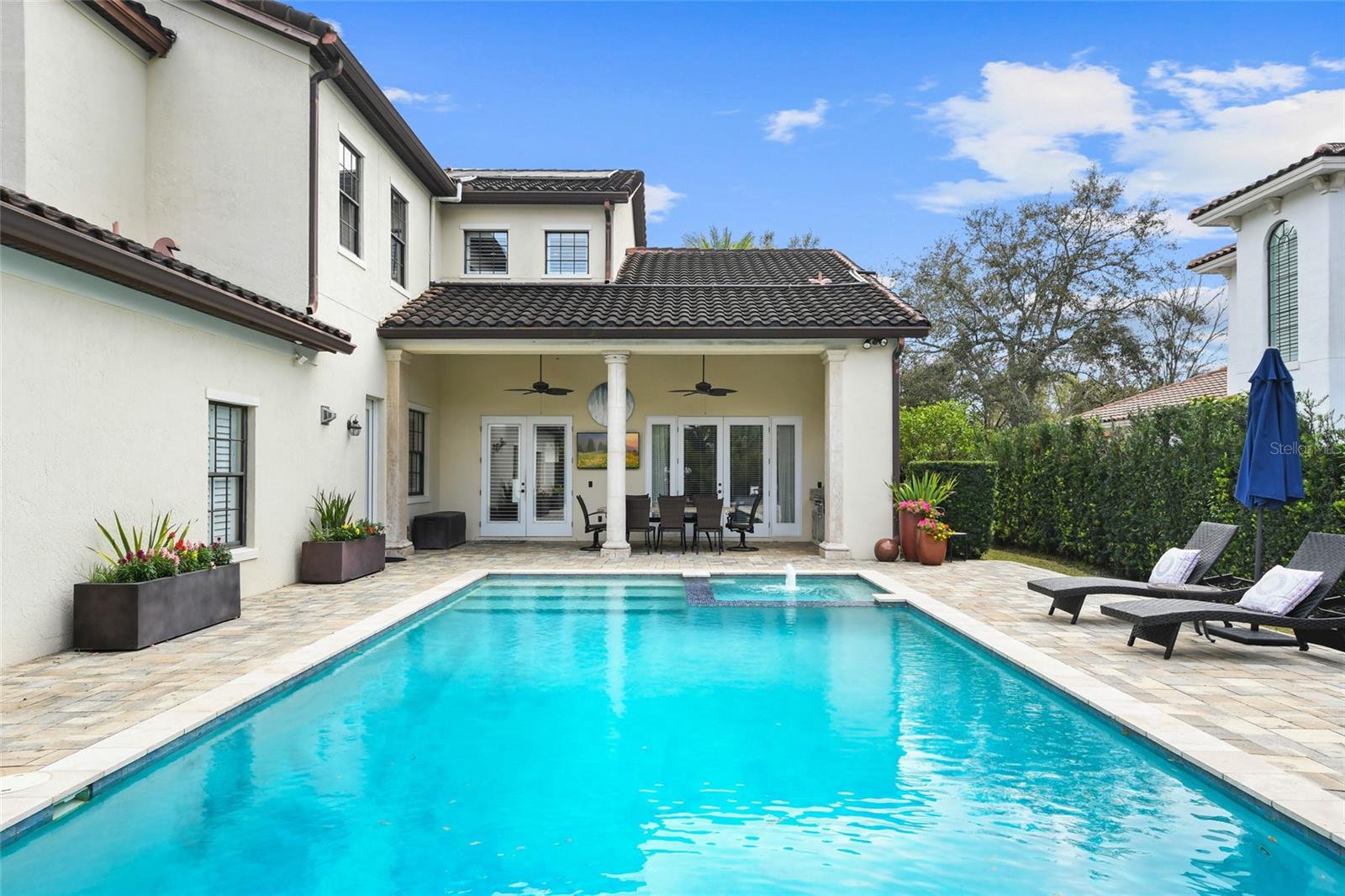 1729 Elizabeths Walk