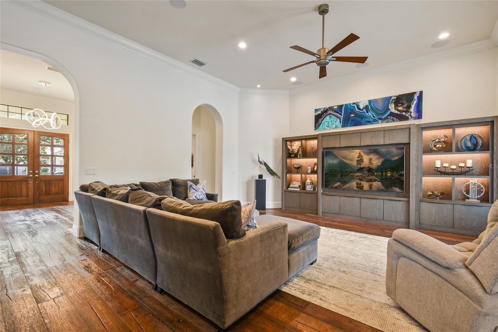 1729 Elizabeths Walk