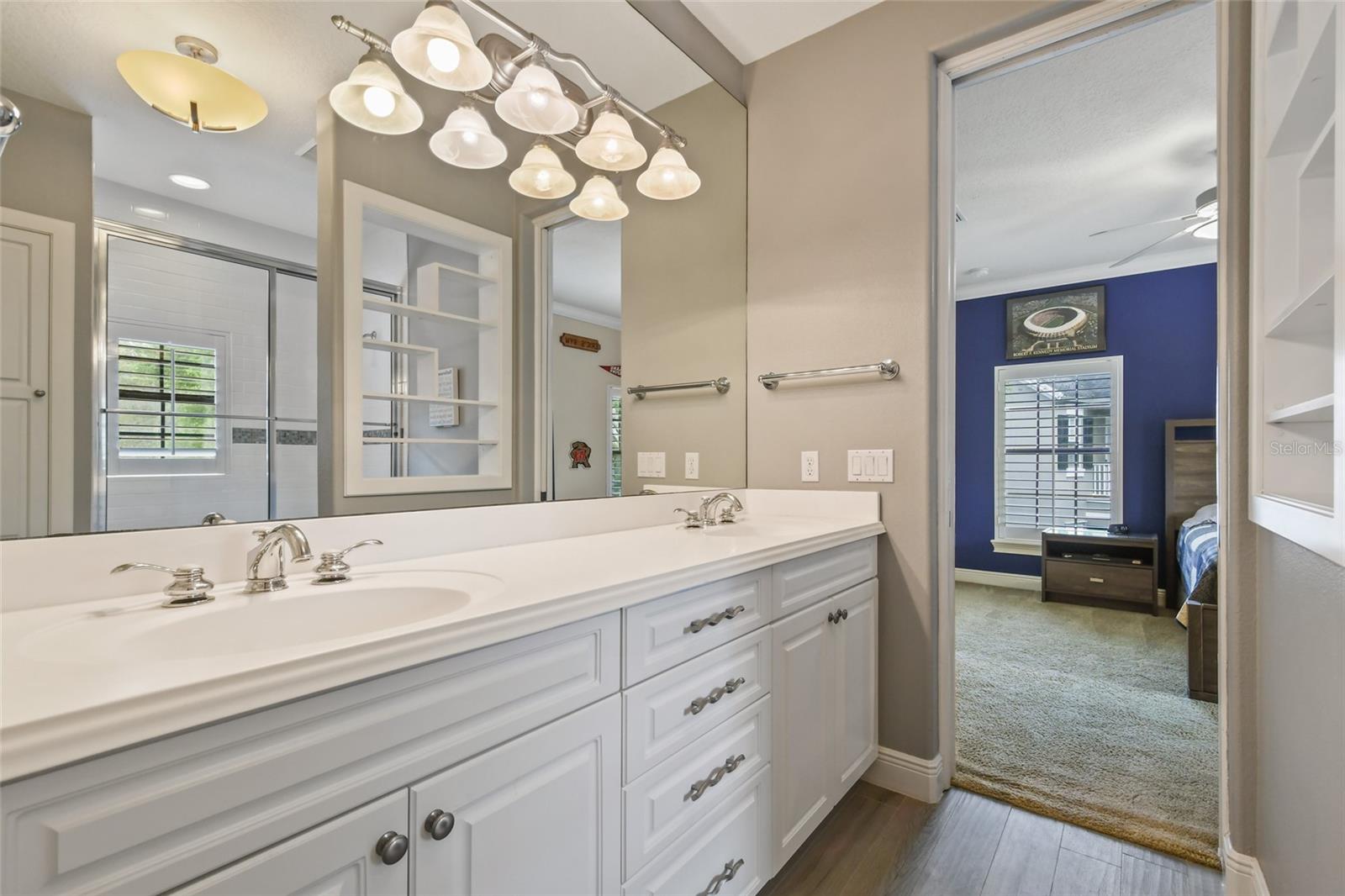 1729 Elizabeths Walk