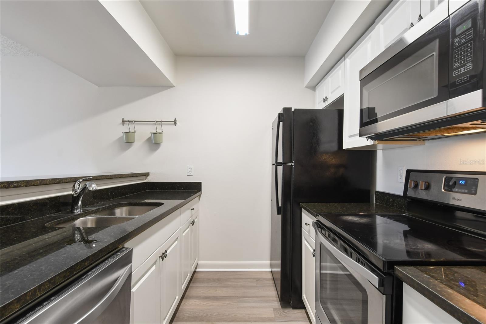 6049 Windhover Dr #B04