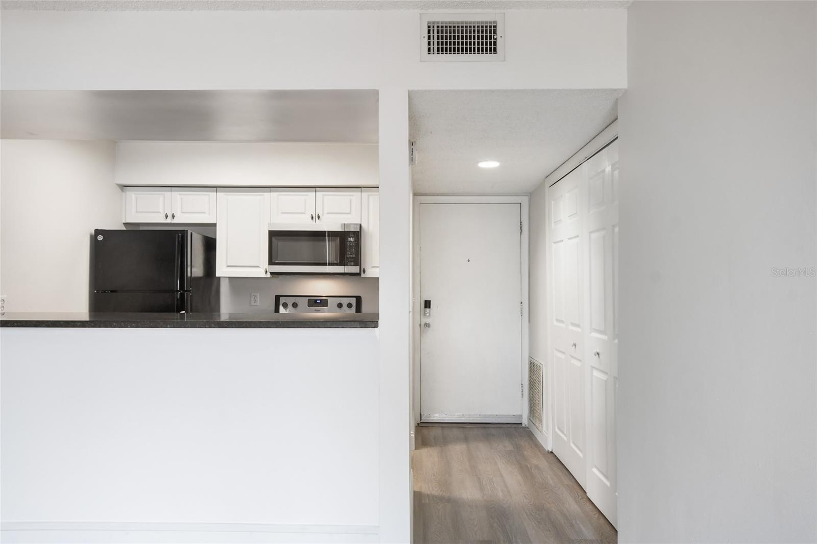 6049 Windhover Dr #B04