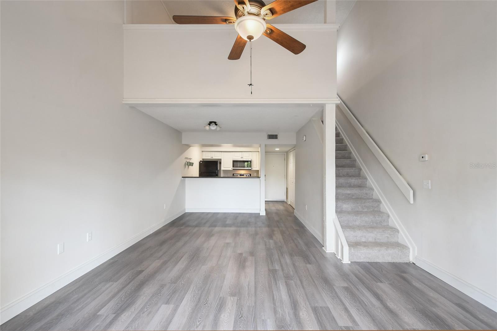 6049 Windhover Dr #B04