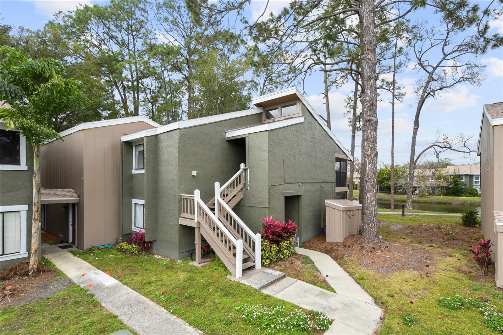 6049 Windhover Dr #B04