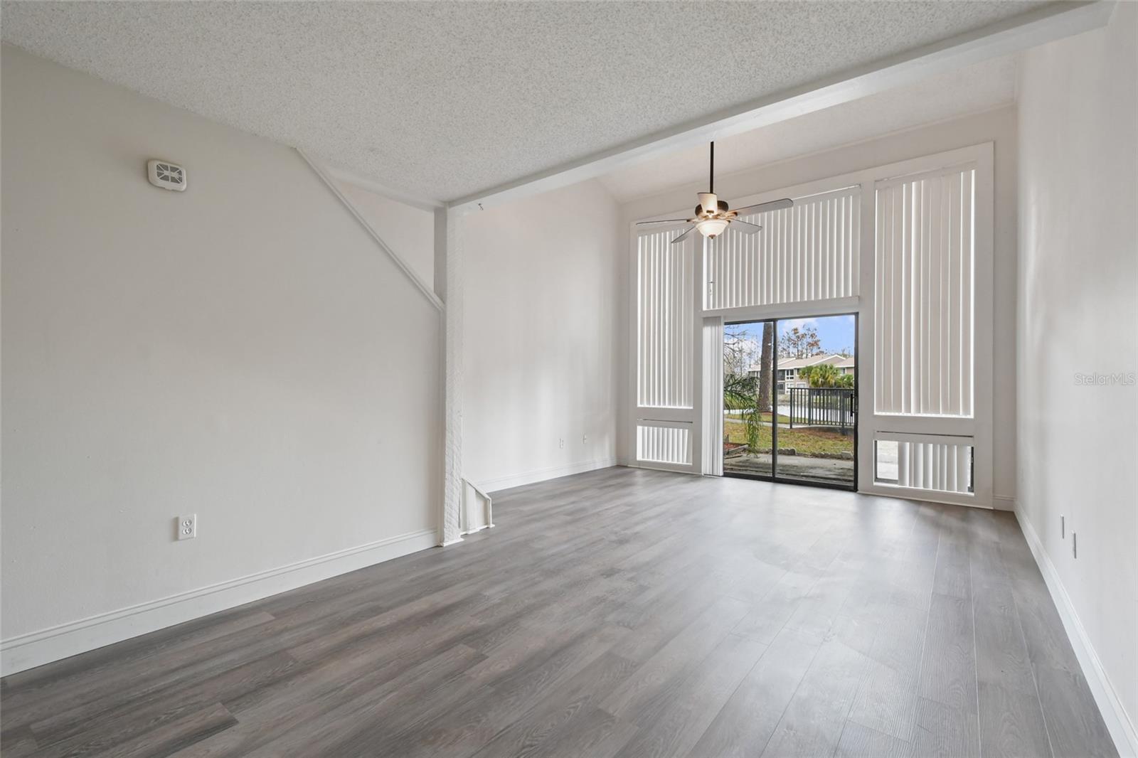 6049 Windhover Dr #B04