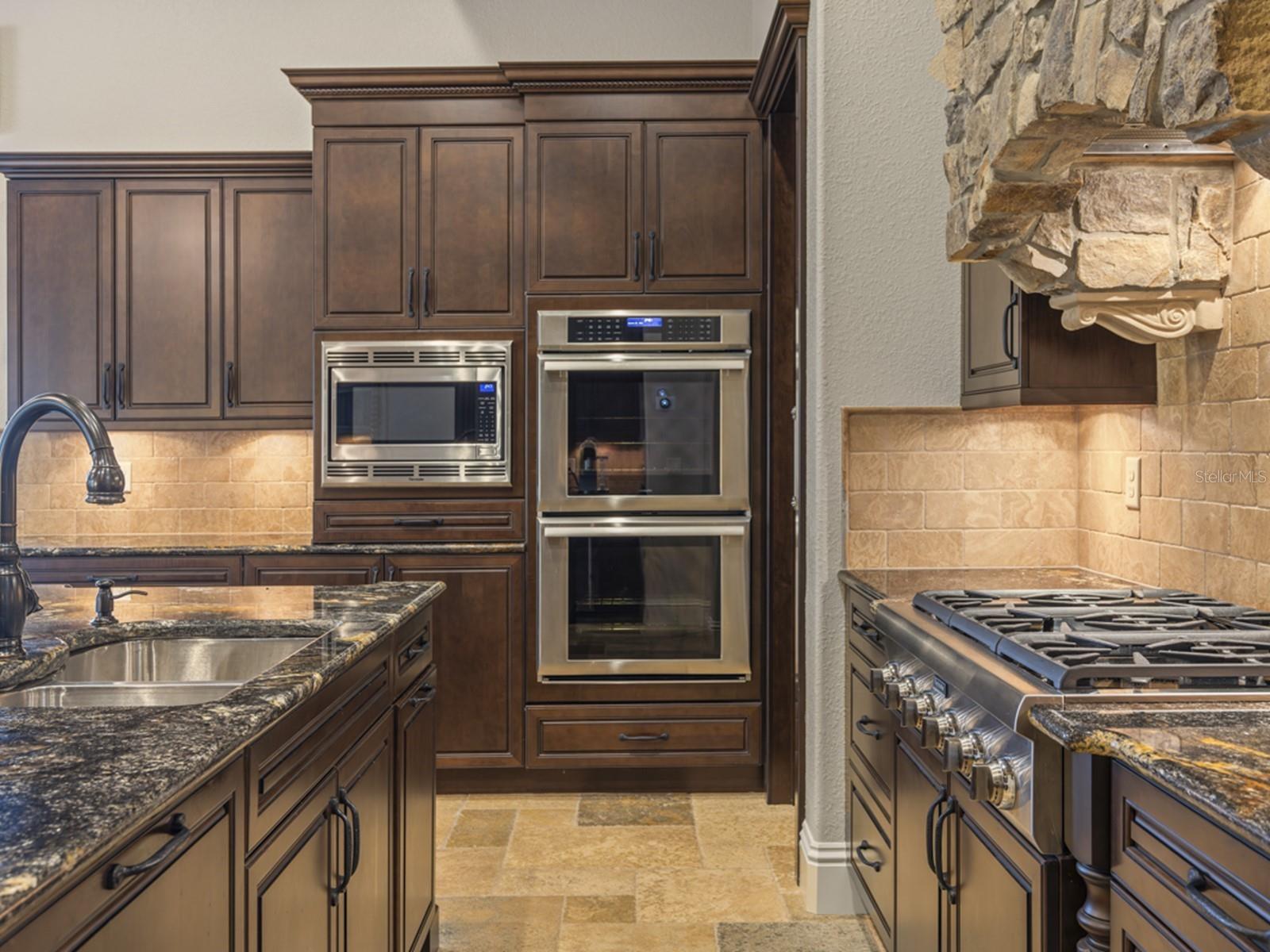 11412 Waterstone Loop Dr