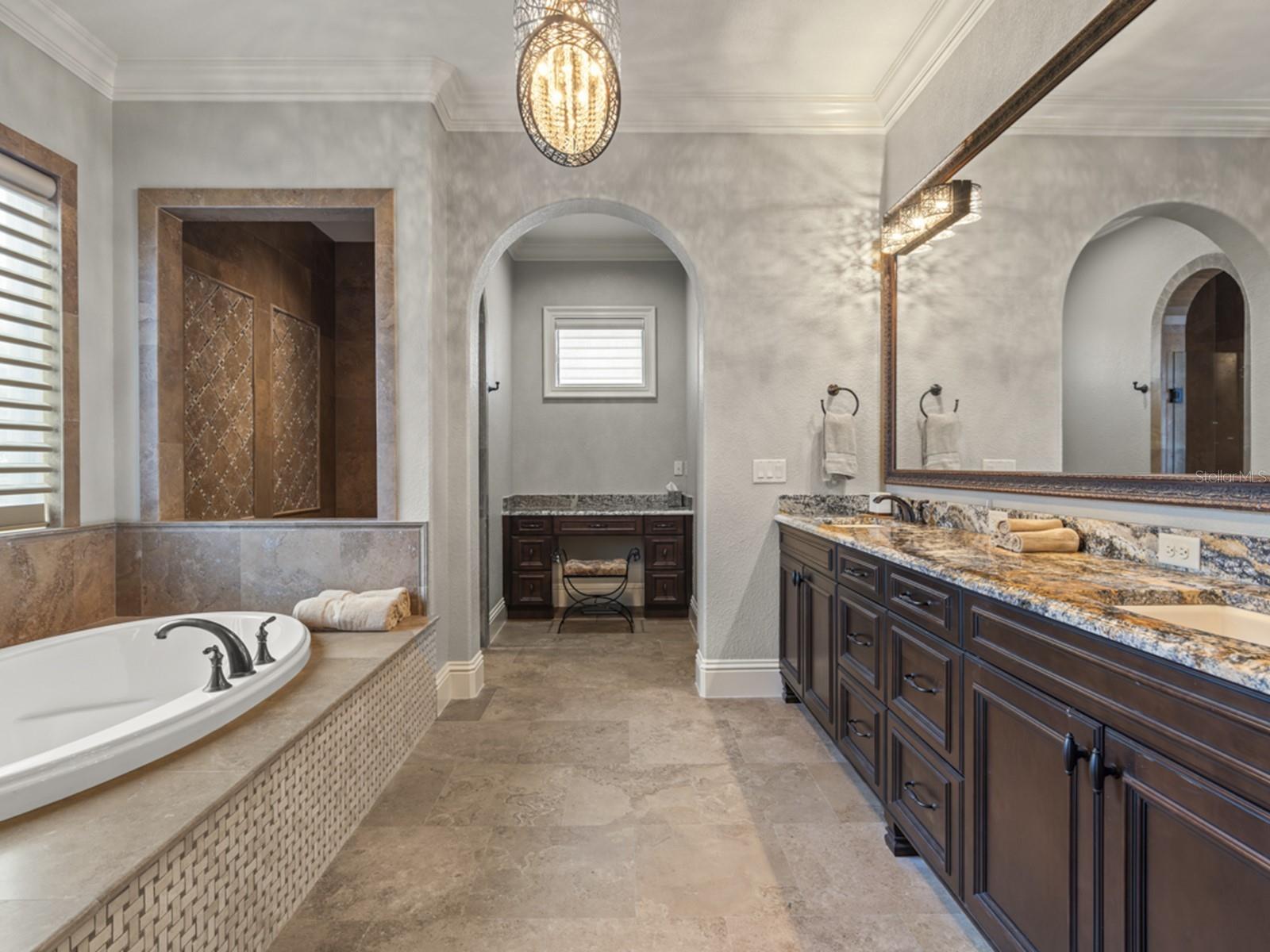 11412 Waterstone Loop Dr