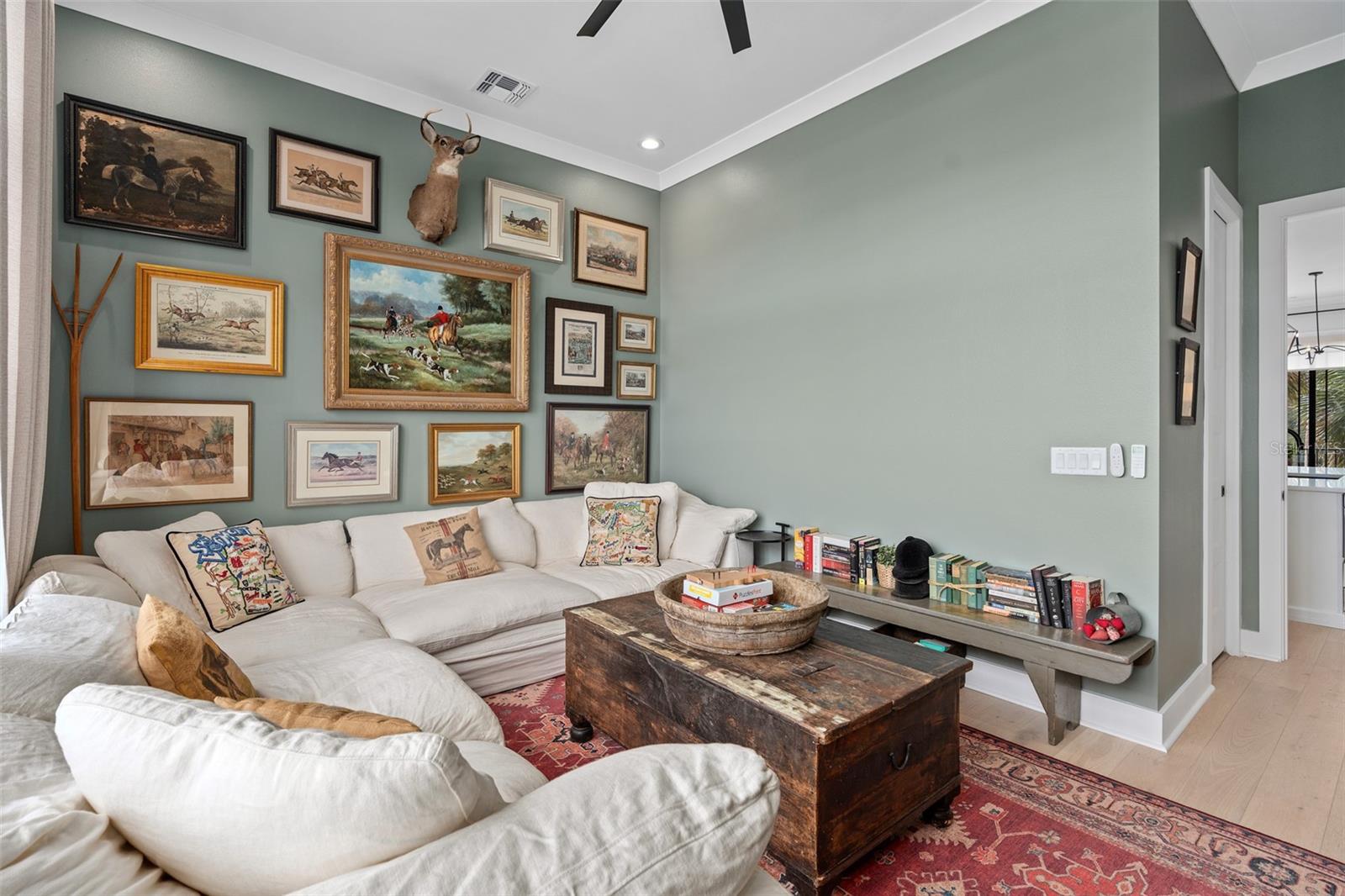 64 N Park Ave