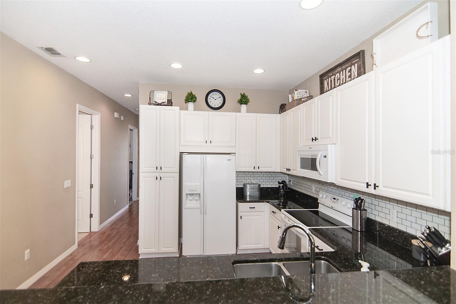 6536 Helmsley Cir