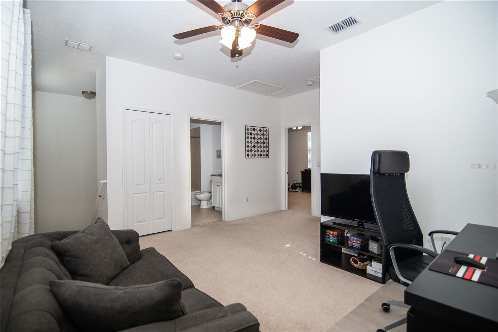 6536 Helmsley Cir