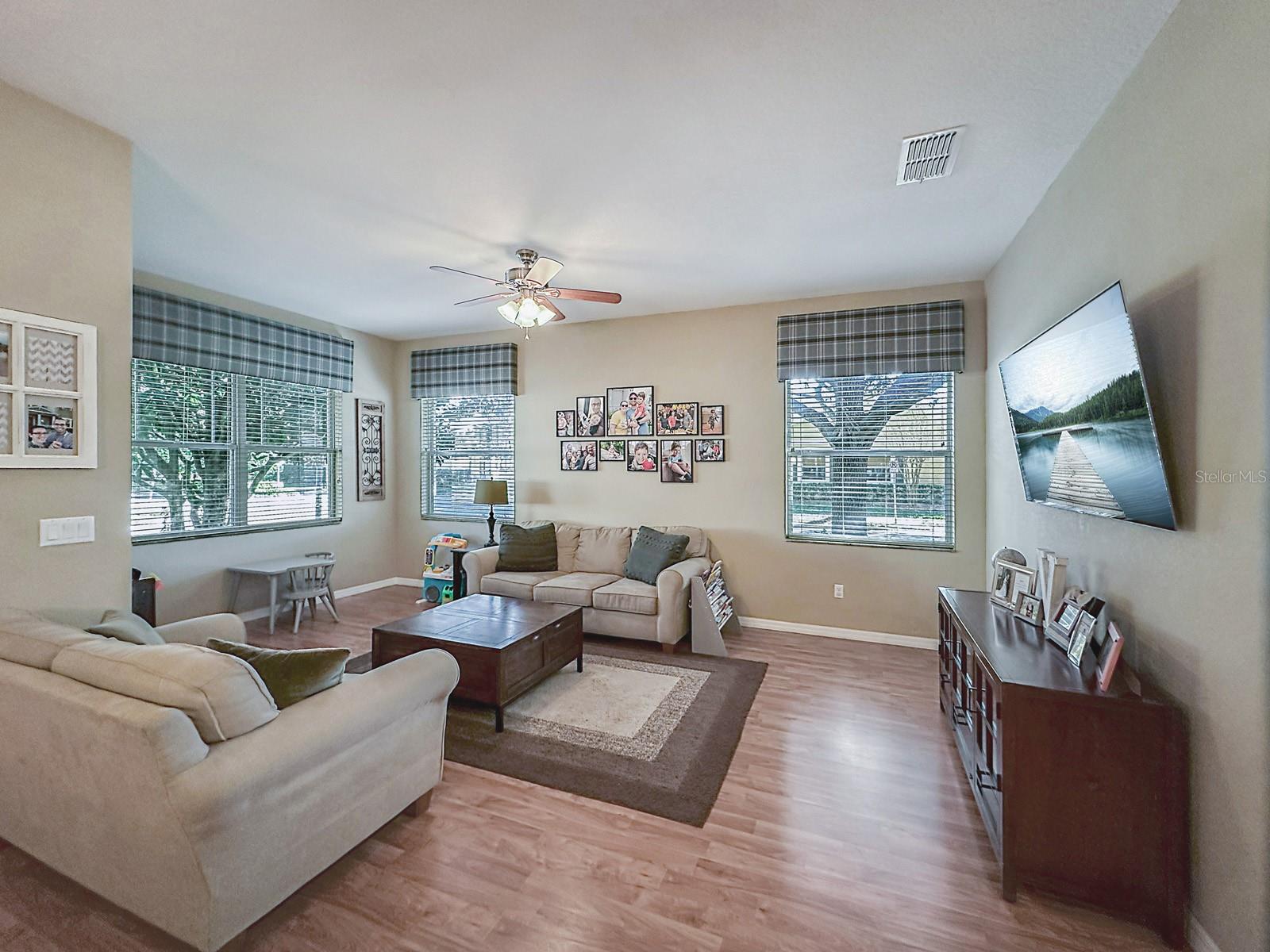 6536 Helmsley Cir