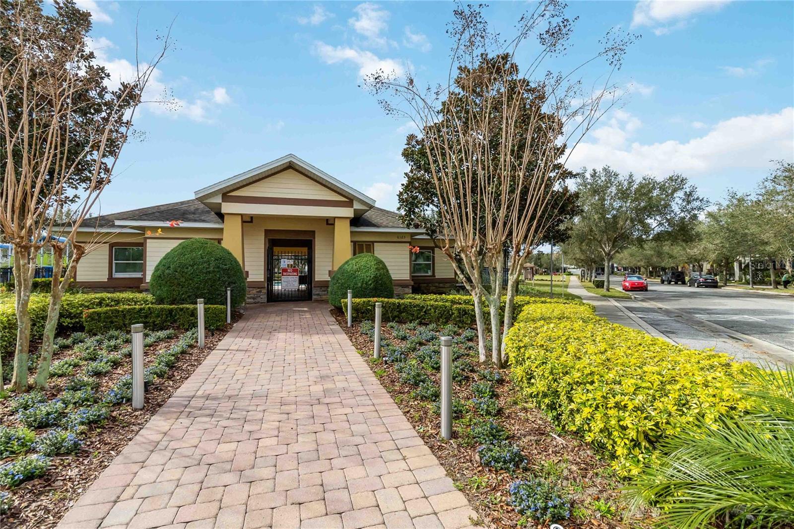 6025 Roseate Spoonbill Dr