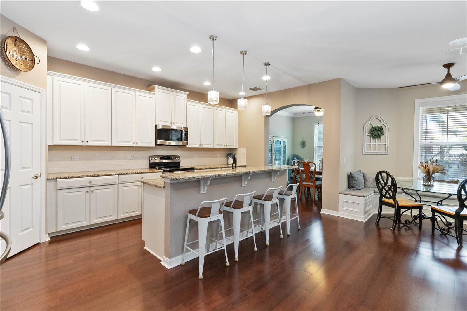 6025 Roseate Spoonbill Dr