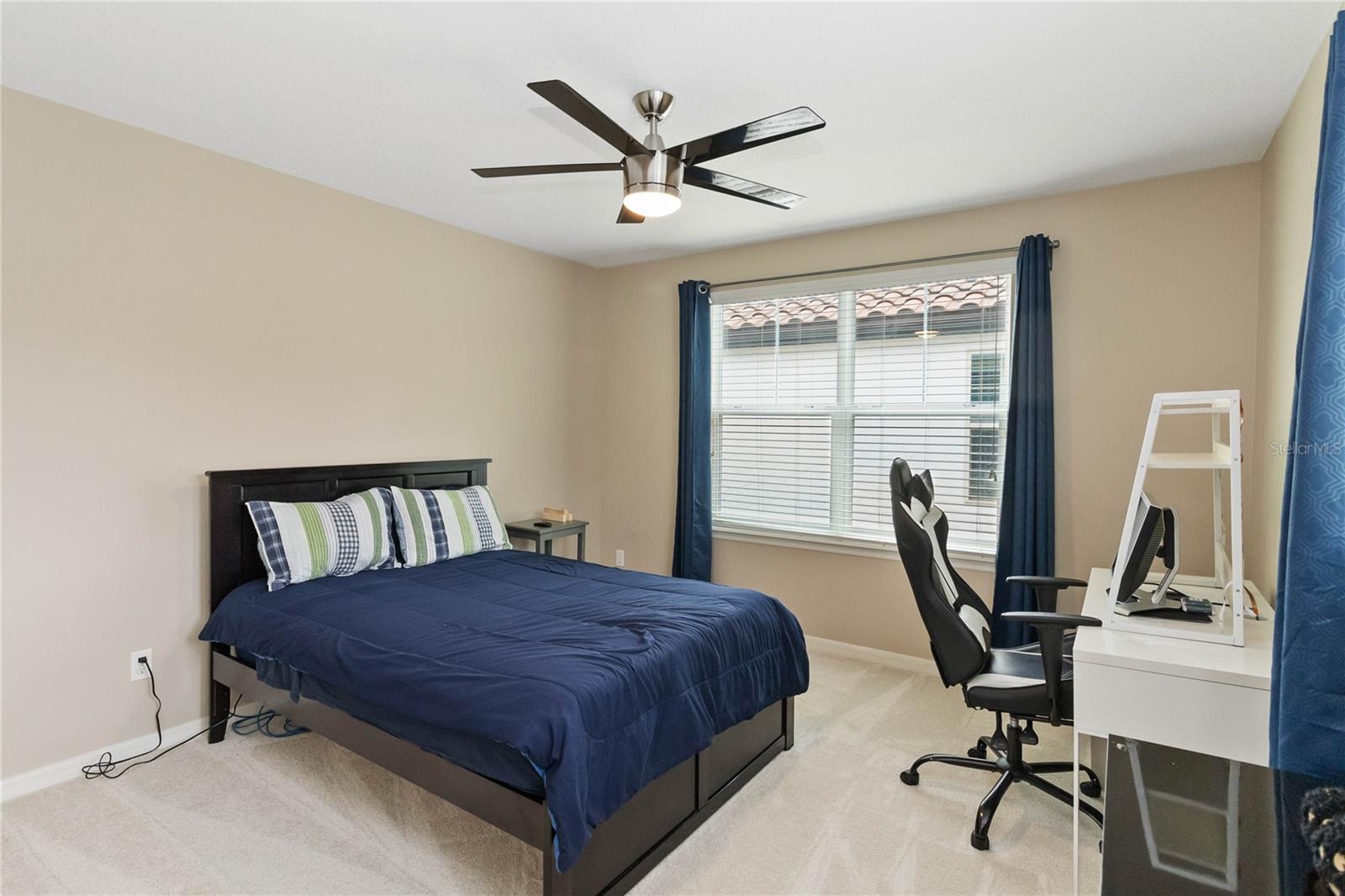 6025 Roseate Spoonbill Dr