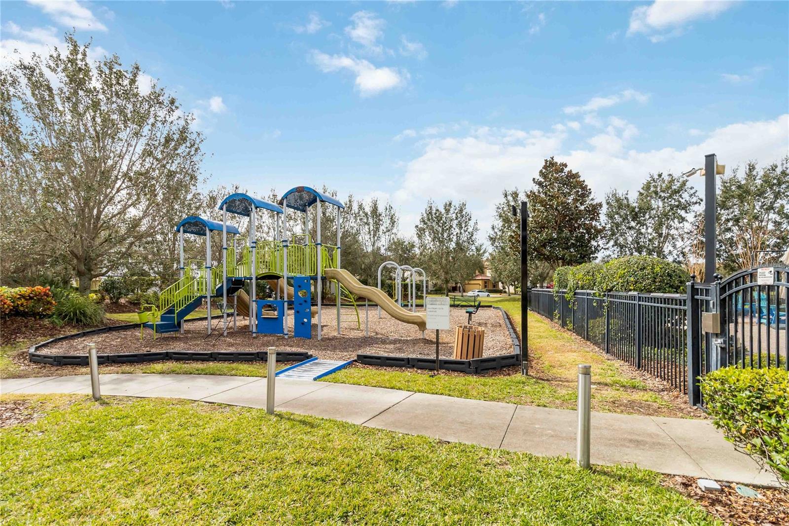 6025 Roseate Spoonbill Dr