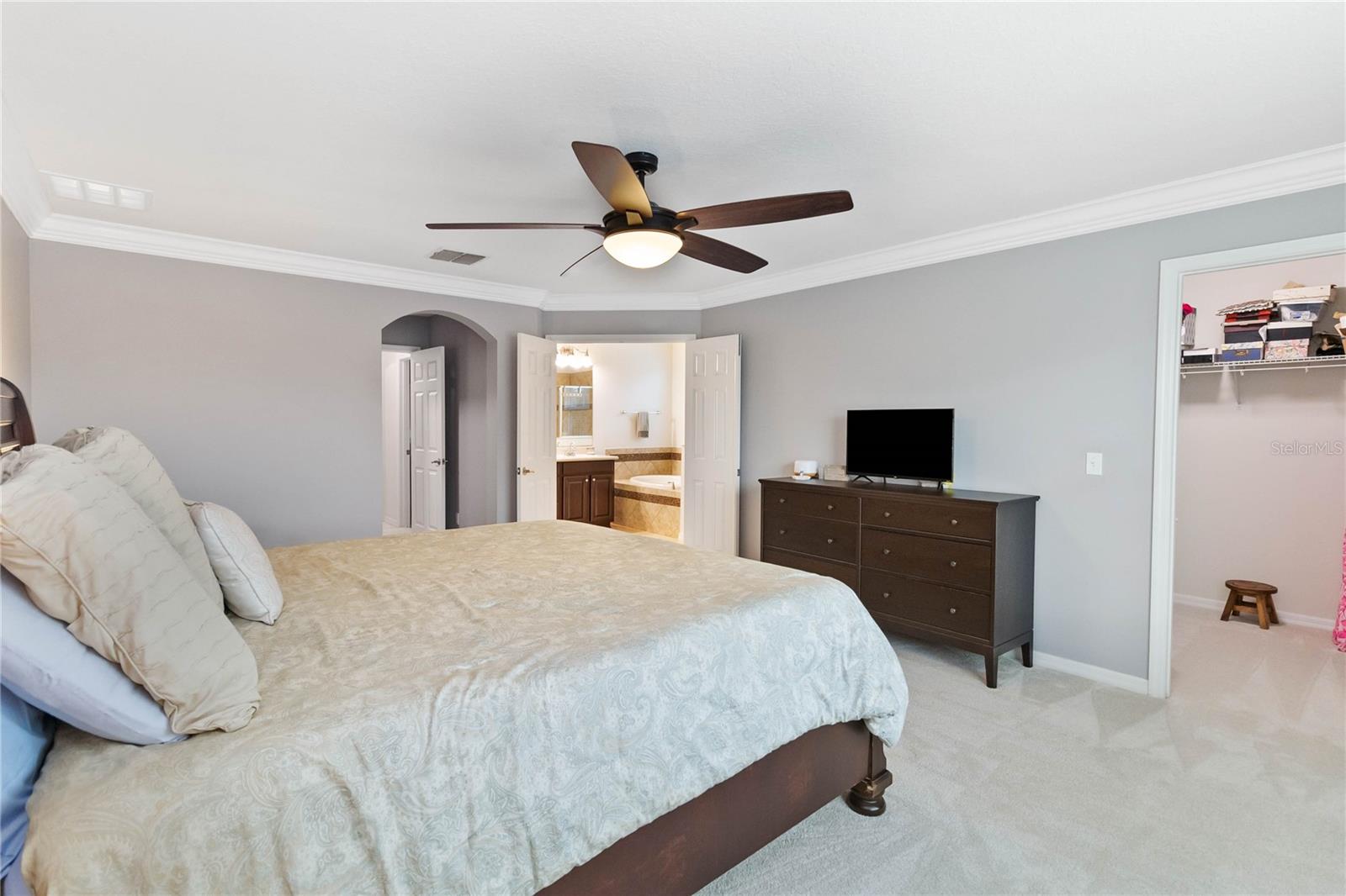 6025 Roseate Spoonbill Dr